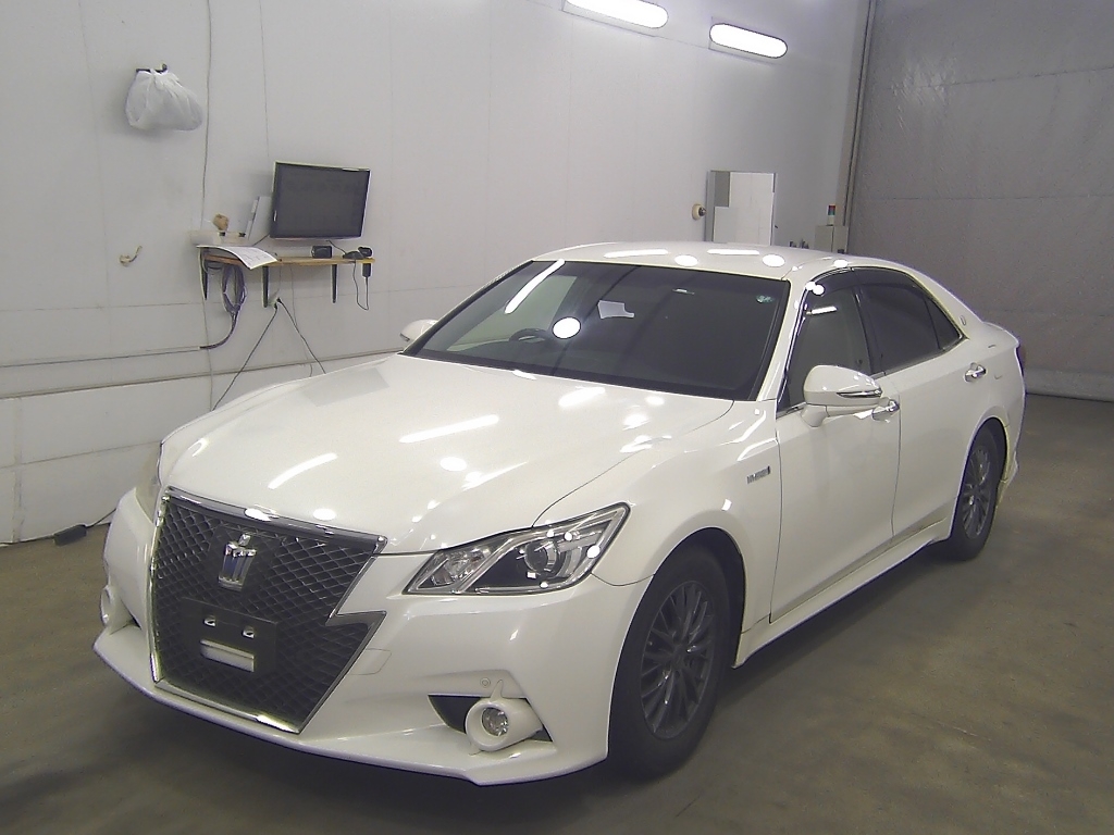 TOYOTA CROWN