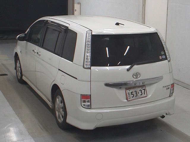TOYOTA ISIS
