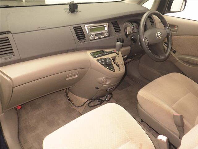 TOYOTA ISIS