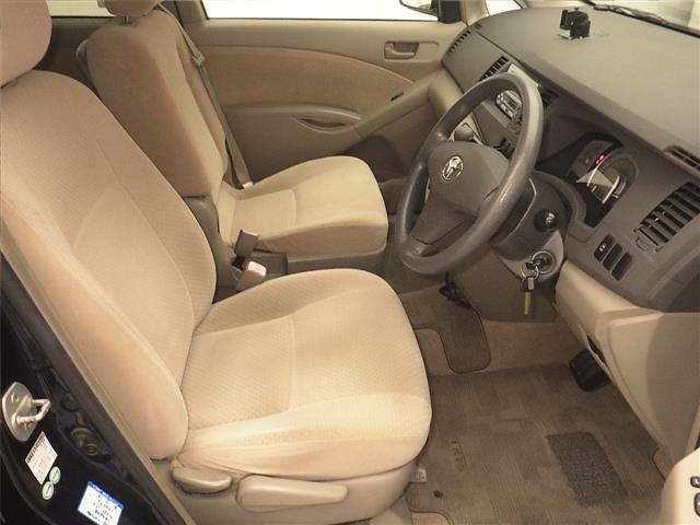 TOYOTA ISIS