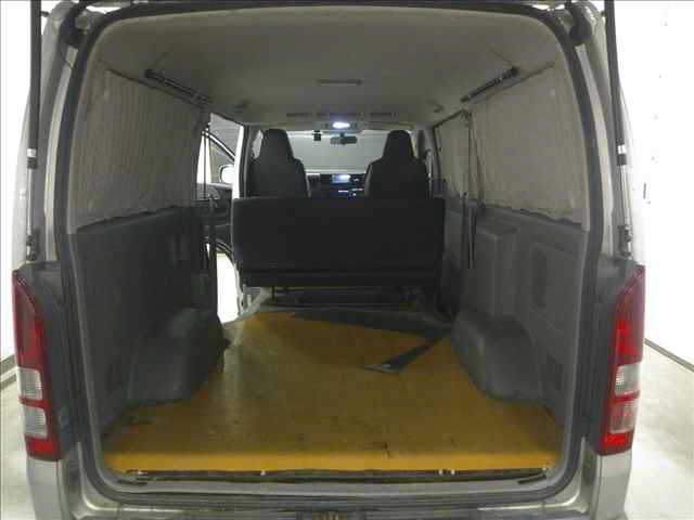 TOYOTA REGIUS ACE