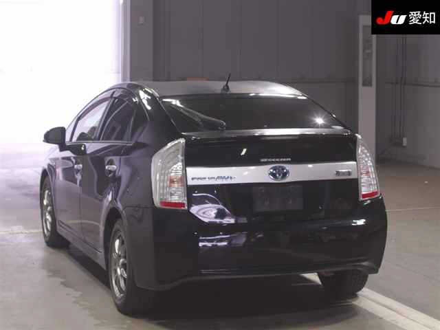 TOYOTA PRIUS PHV