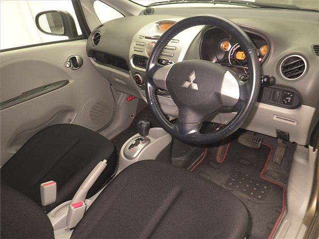 MITSUBISHI I