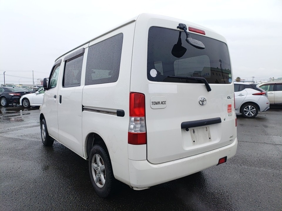 TOYOTA TOWN ACE
