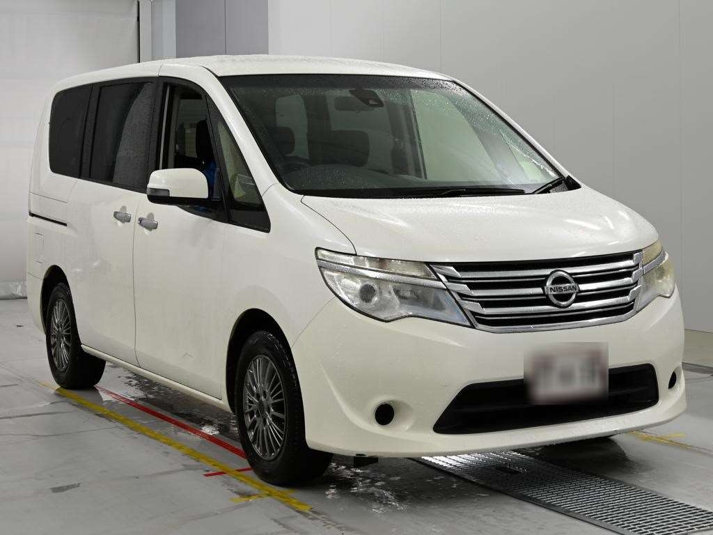 NISSAN SERENA