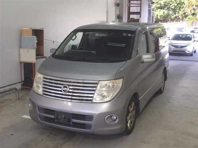 NISSAN ELGRAND