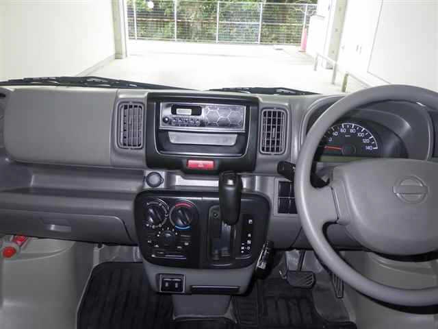 NISSAN NV100 CLIPPER