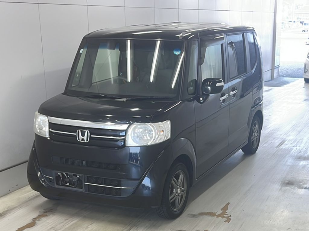 HONDA N-BOX
