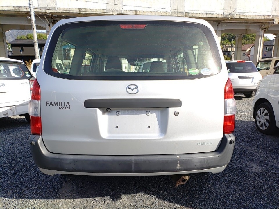 MAZDA FAMILIA