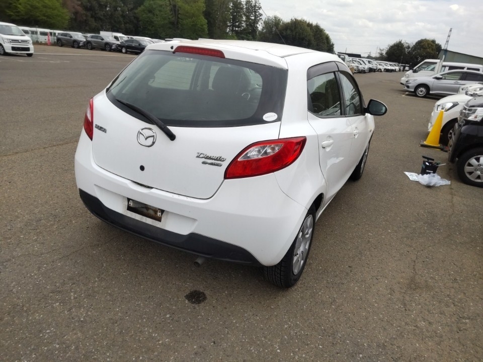 MAZDA DEMIO