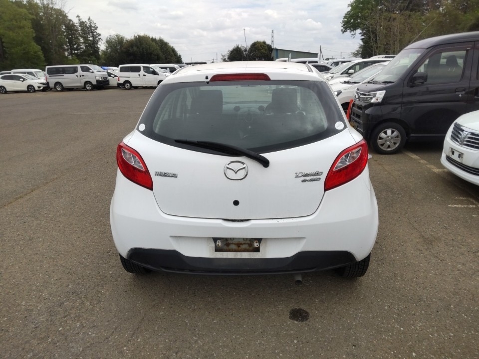 MAZDA DEMIO