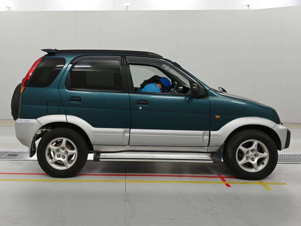 DAIHATSU TERIOS