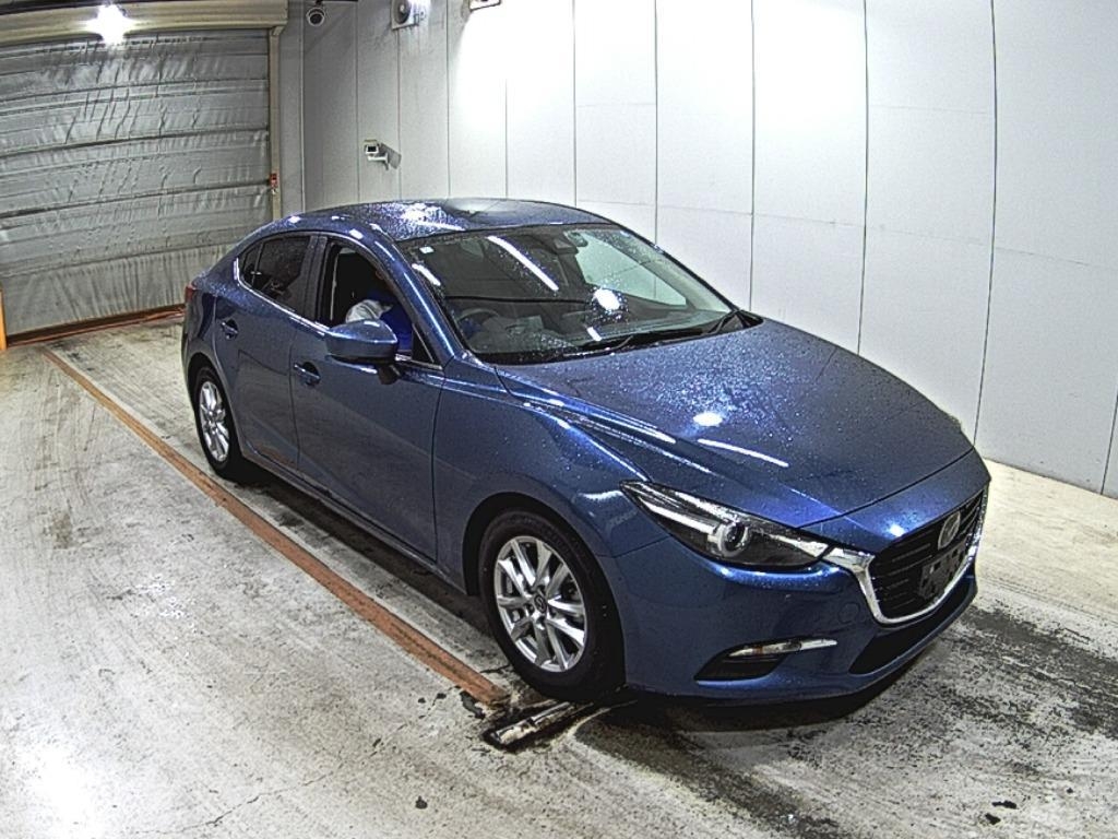 MAZDA AXELA