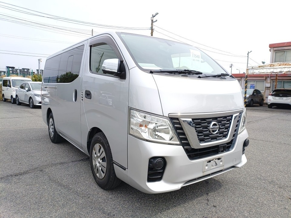 NISSAN NV350 CARAVAN