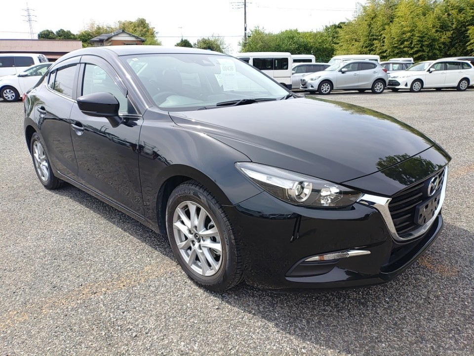 MAZDA AXELA