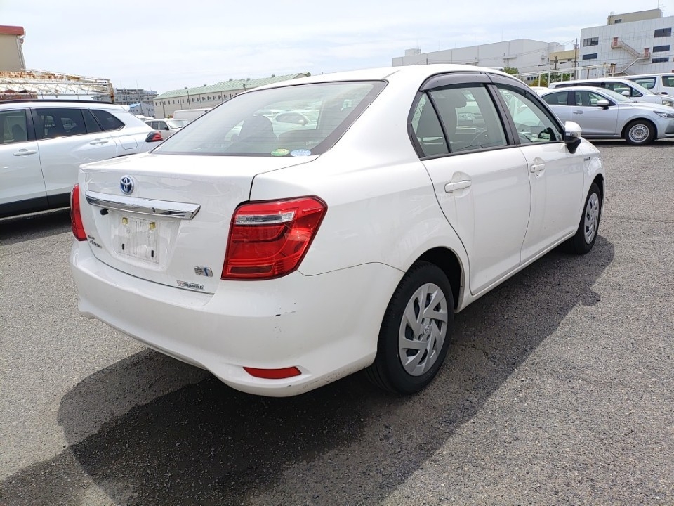 TOYOTA COROLLA AXIO
