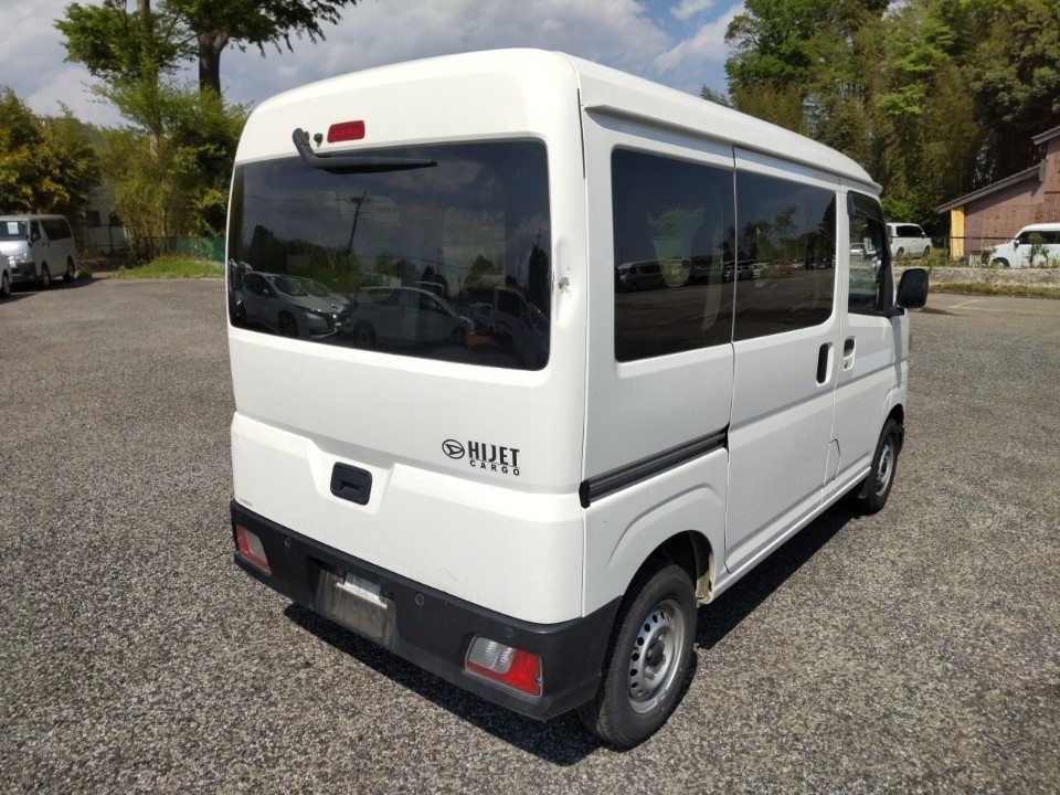 DAIHATSU ATRAI