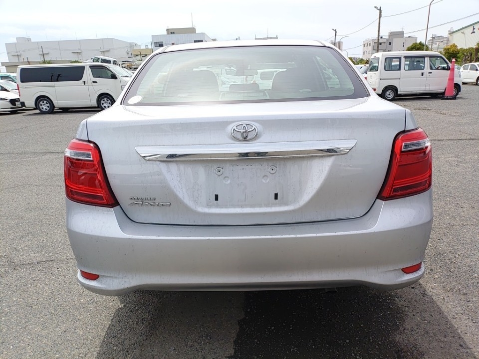 TOYOTA COROLLA AXIO