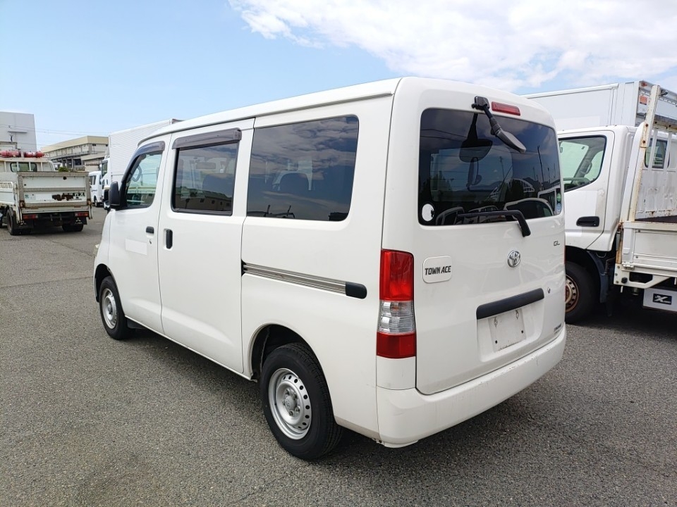TOYOTA TOWN ACE