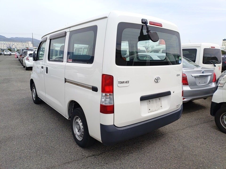 TOYOTA TOWN ACE