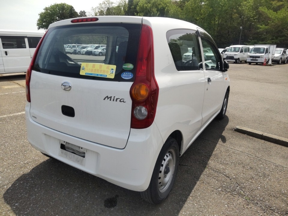 DAIHATSU MIRA