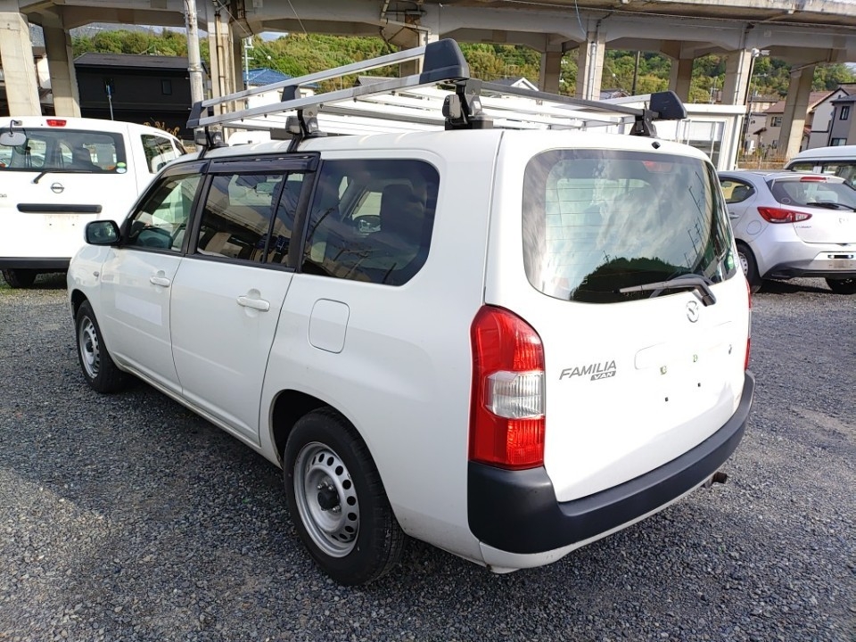 MAZDA FAMILIA