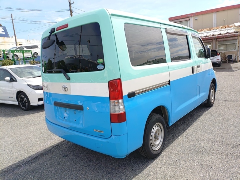 TOYOTA TOWN ACE
