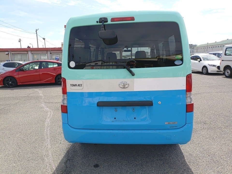 TOYOTA TOWN ACE