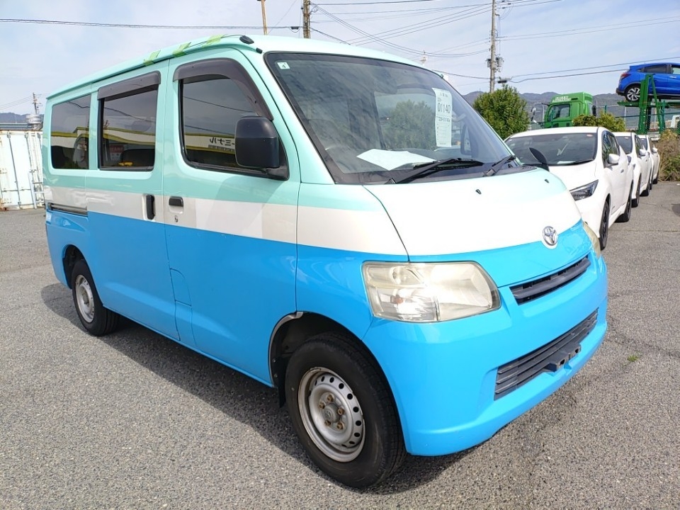 TOYOTA TOWN ACE