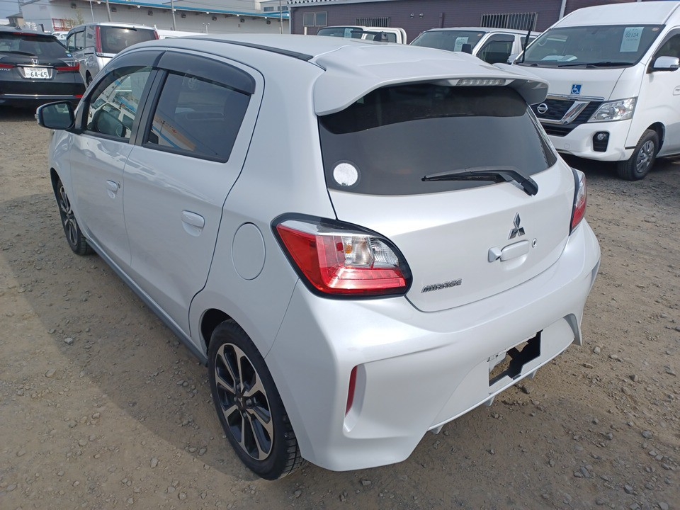 MITSUBISHI MIRAGE