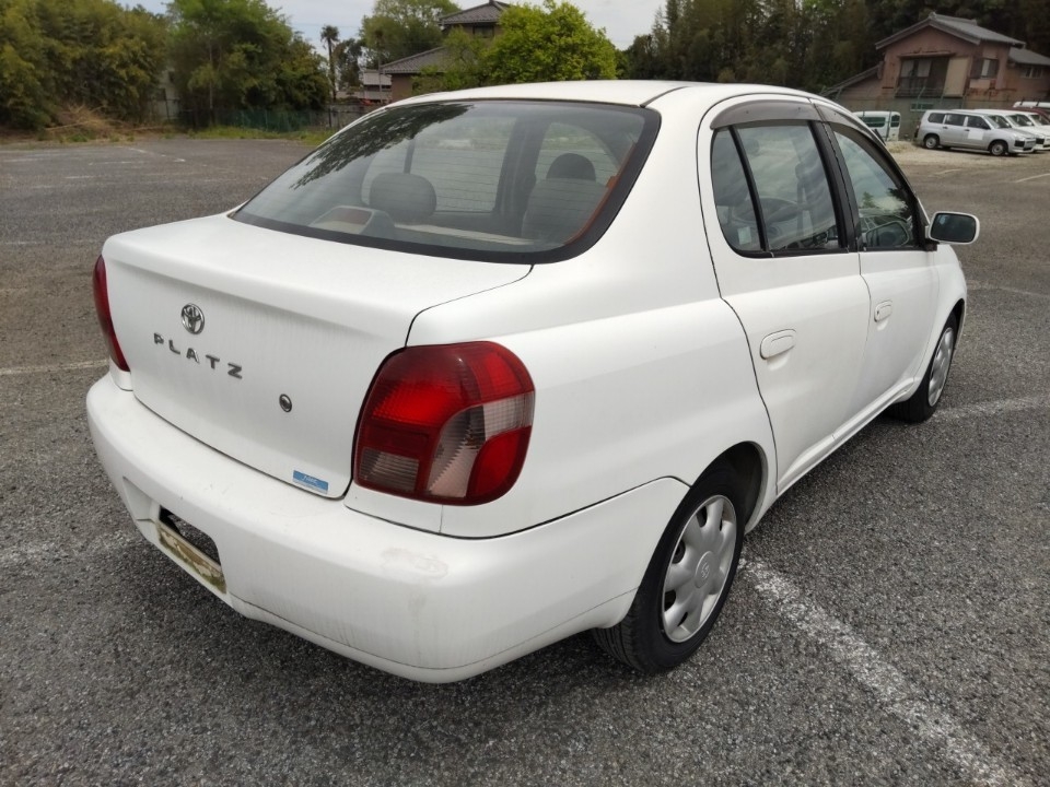 TOYOTA PLATZ
