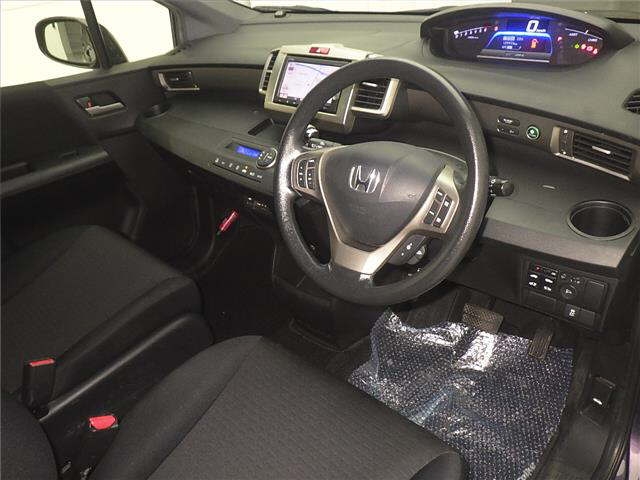 HONDA FREED SPIKE
