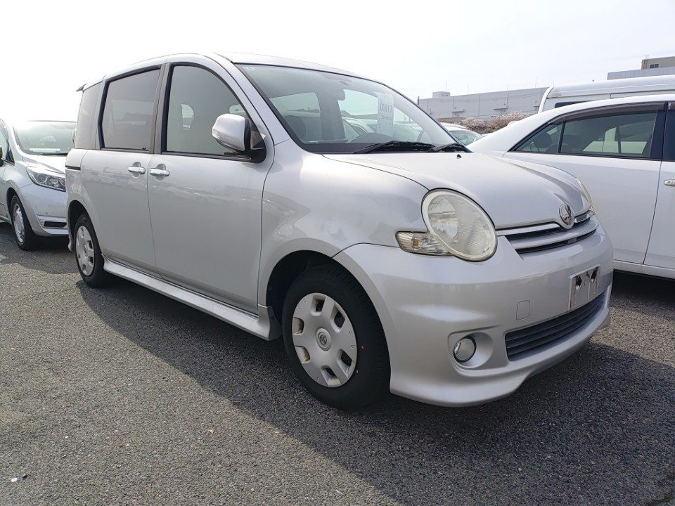 TOYOTA SIENTA