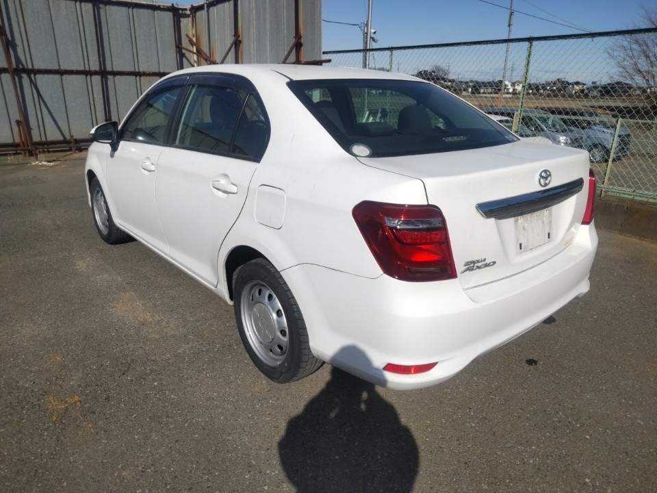 TOYOTA COROLLA AXIO