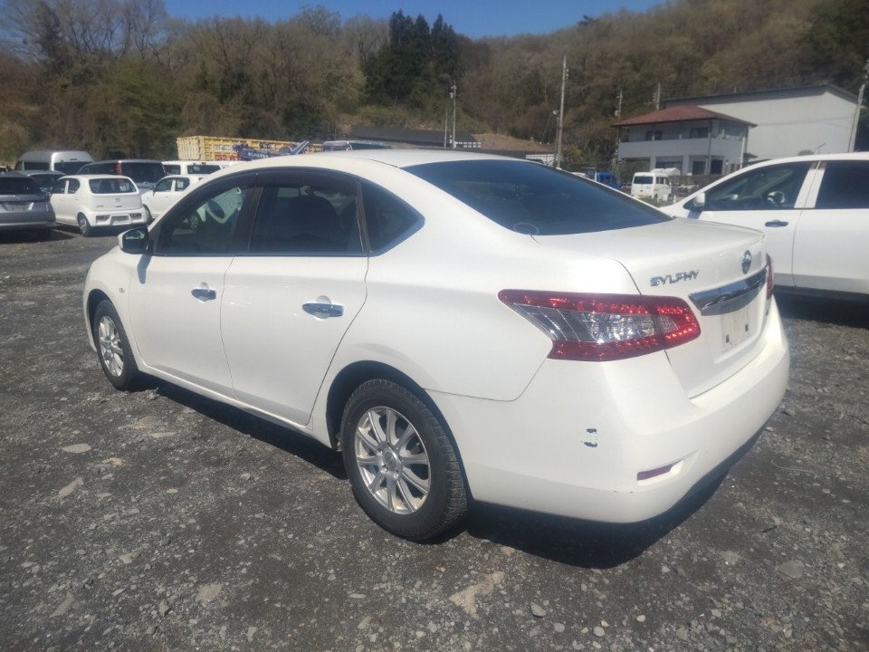 NISSAN SYLPHY