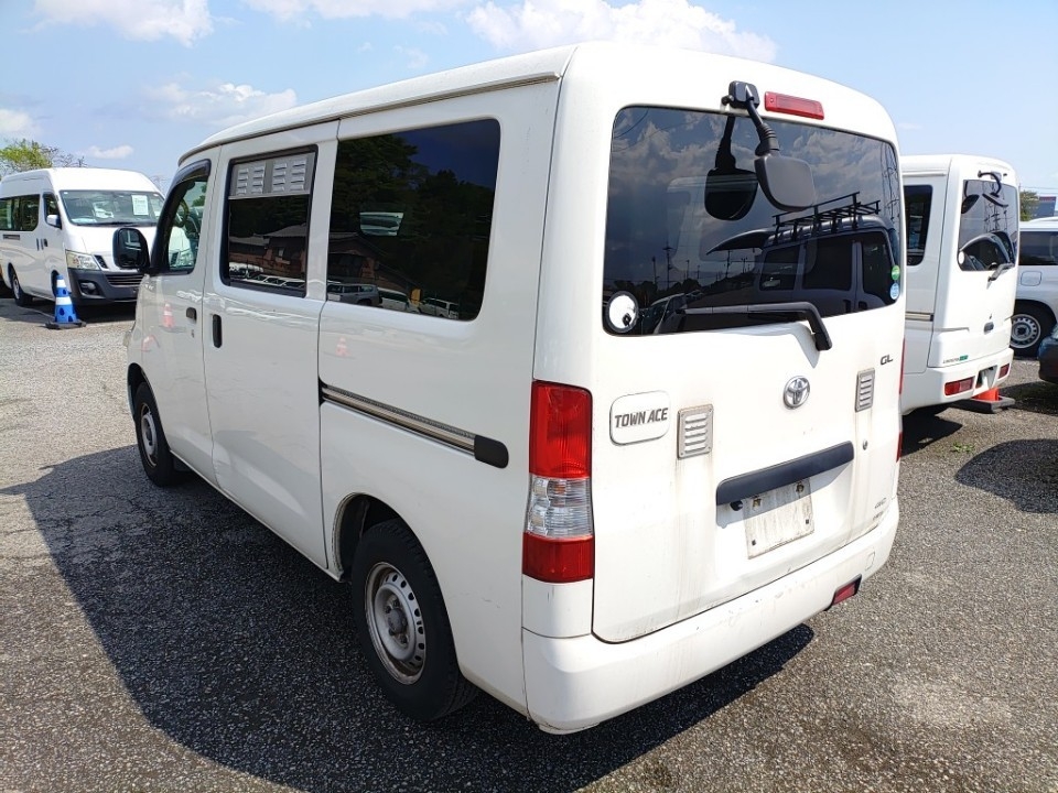 TOYOTA TOWN ACE