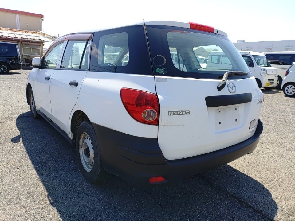 MAZDA FAMILIA