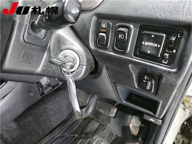 DAIHATSU TERIOS KID