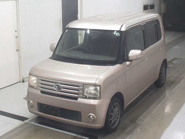 DAIHATSU MOVE CONTE