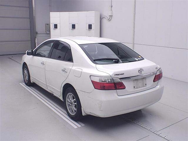 TOYOTA PREMIO