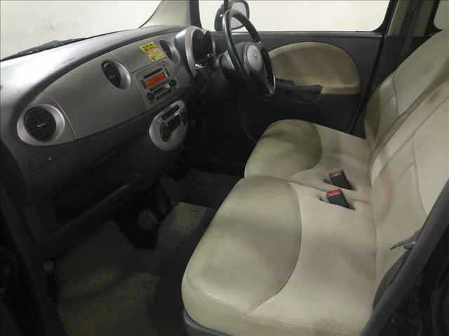 DAIHATSU MOVE LATTE