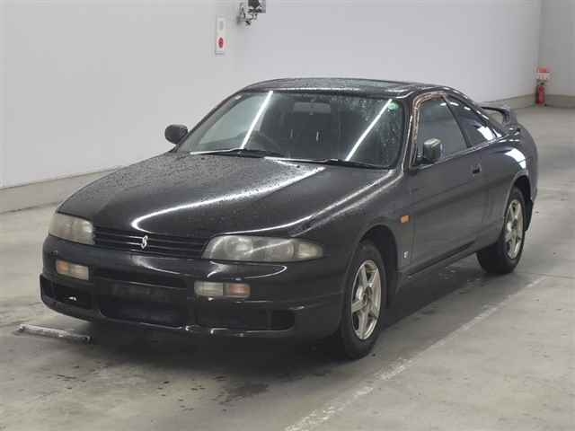 NISSAN SKYLINE
