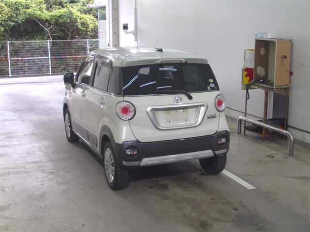 DAIHATSU CAST