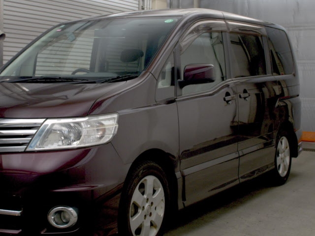 NISSAN SERENA