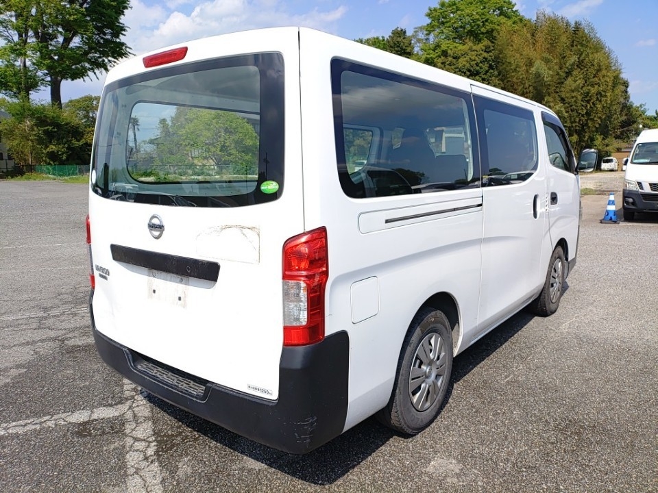 NISSAN NV350 CARAVAN