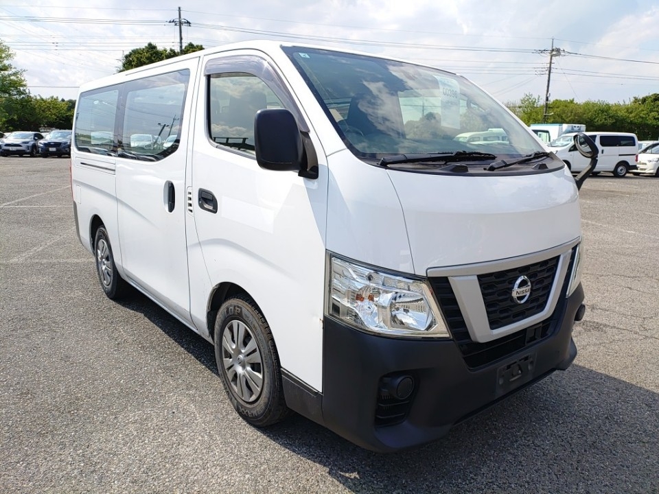 NISSAN NV350 CARAVAN