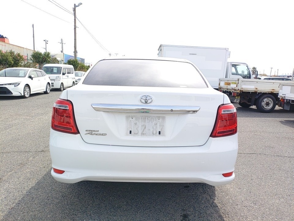 TOYOTA COROLLA AXIO