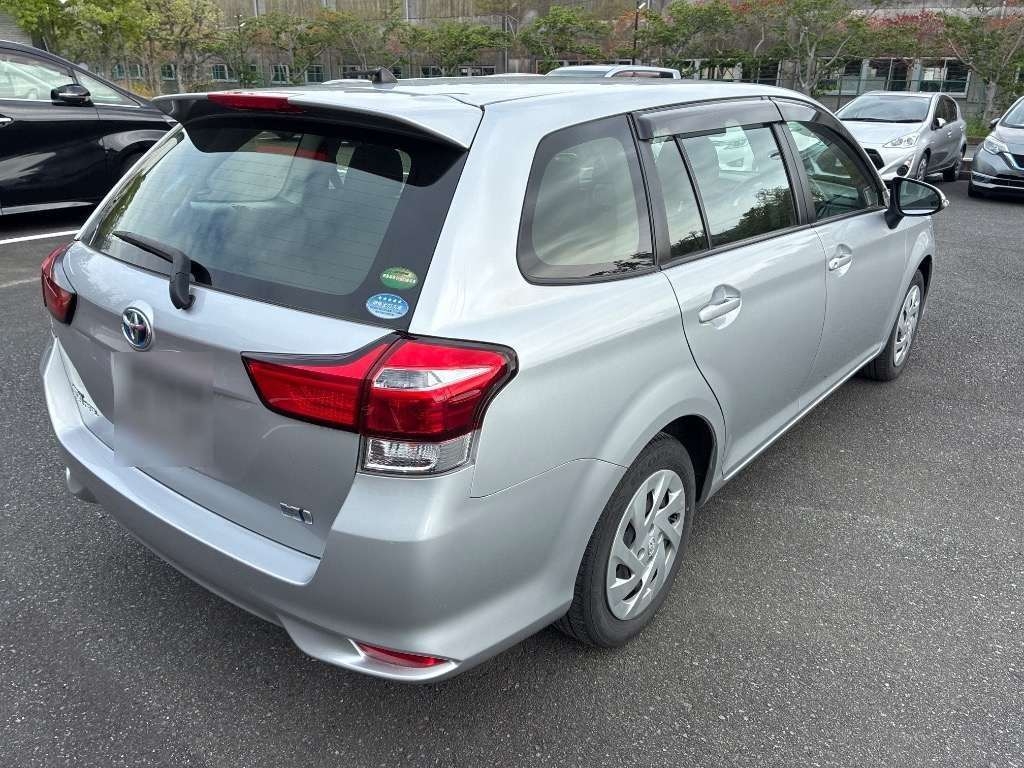 TOYOTA COROLLA FIELDER