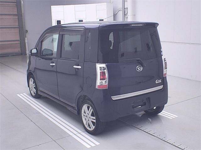 DAIHATSU TANTO EXE