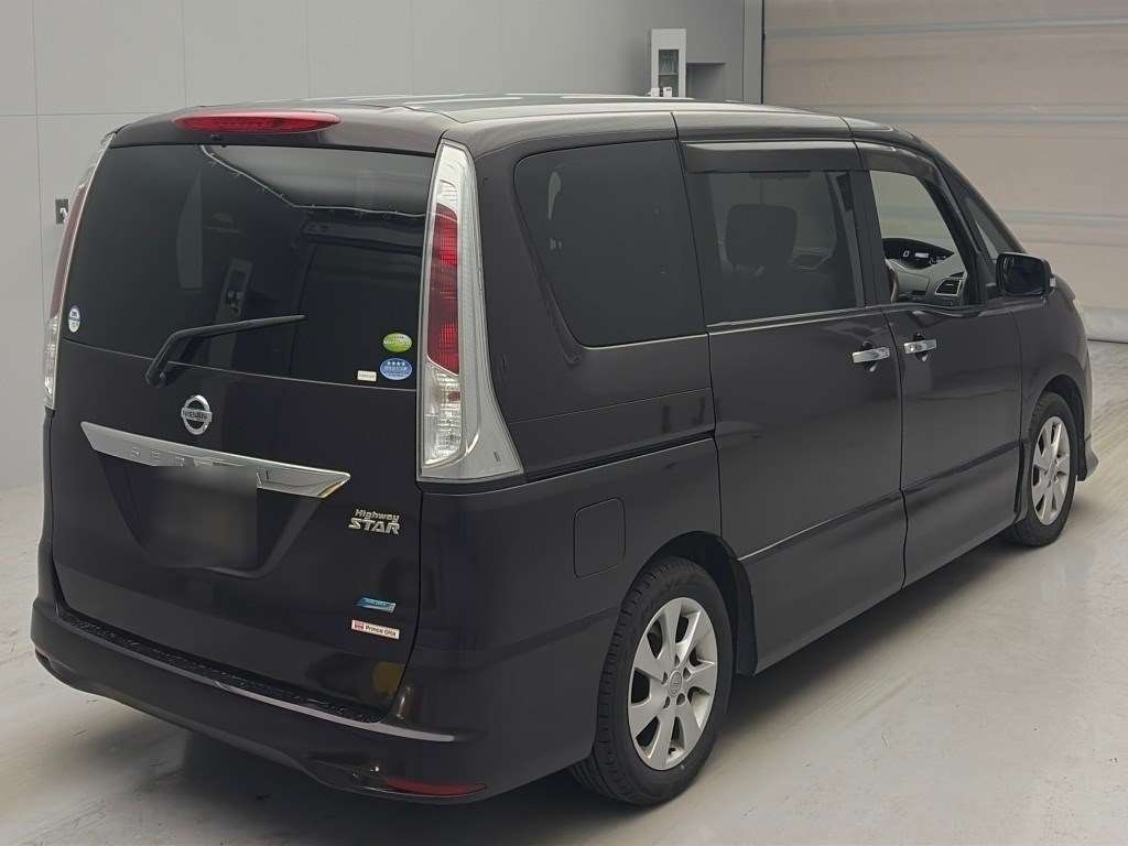 NISSAN SERENA